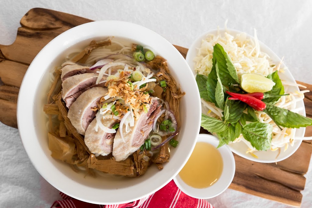 Pho Quinn Bridlewood Mall | 2900 Warden Ave. Unit 107, Scarborough, ON M1W 2S8, Canada | Phone: (647) 350-8819