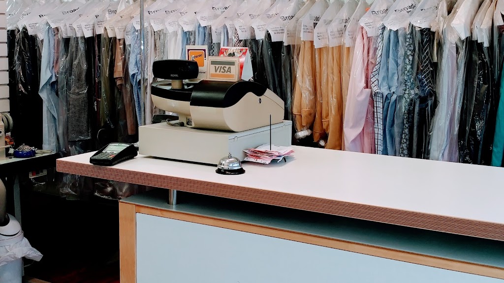 Broadview Dry Cleaners | 936 Broadview Ave, Toronto, ON M4K 2R1, Canada | Phone: (416) 466-9736