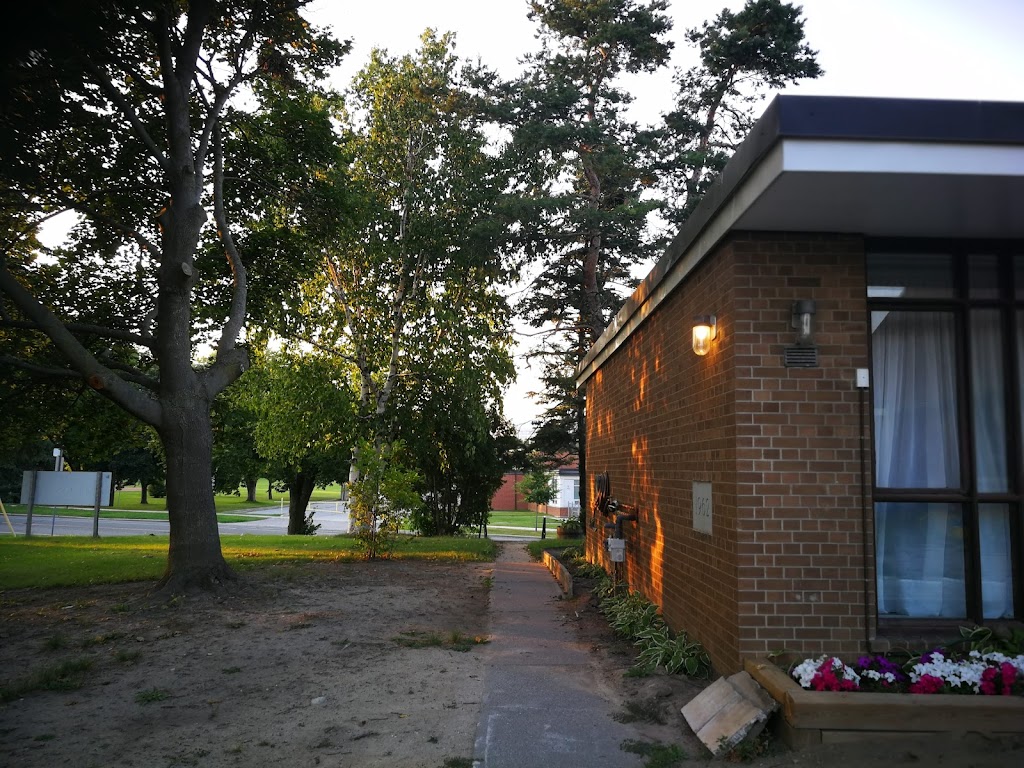 Church Of God | 55 Brimorton Dr, Scarborough, ON M1P 3Z3, Canada | Phone: (416) 439-7752