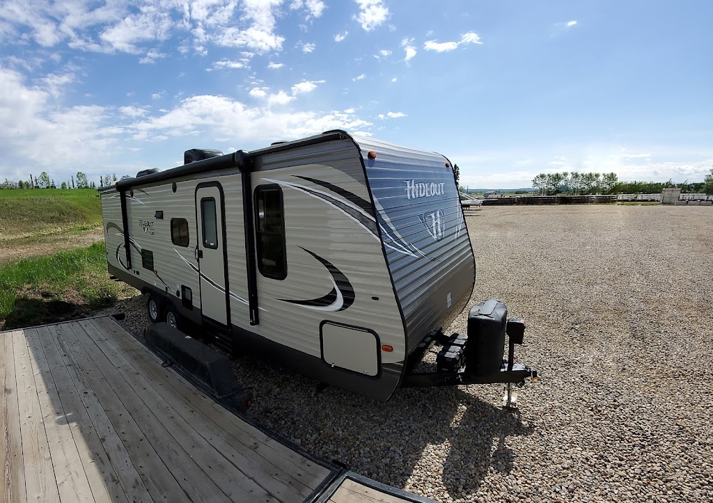 Holiday RV Rentals | 169 Clearview Dr, Red Deer County, AB T4E 0A1, Canada | Phone: (403) 896-1968