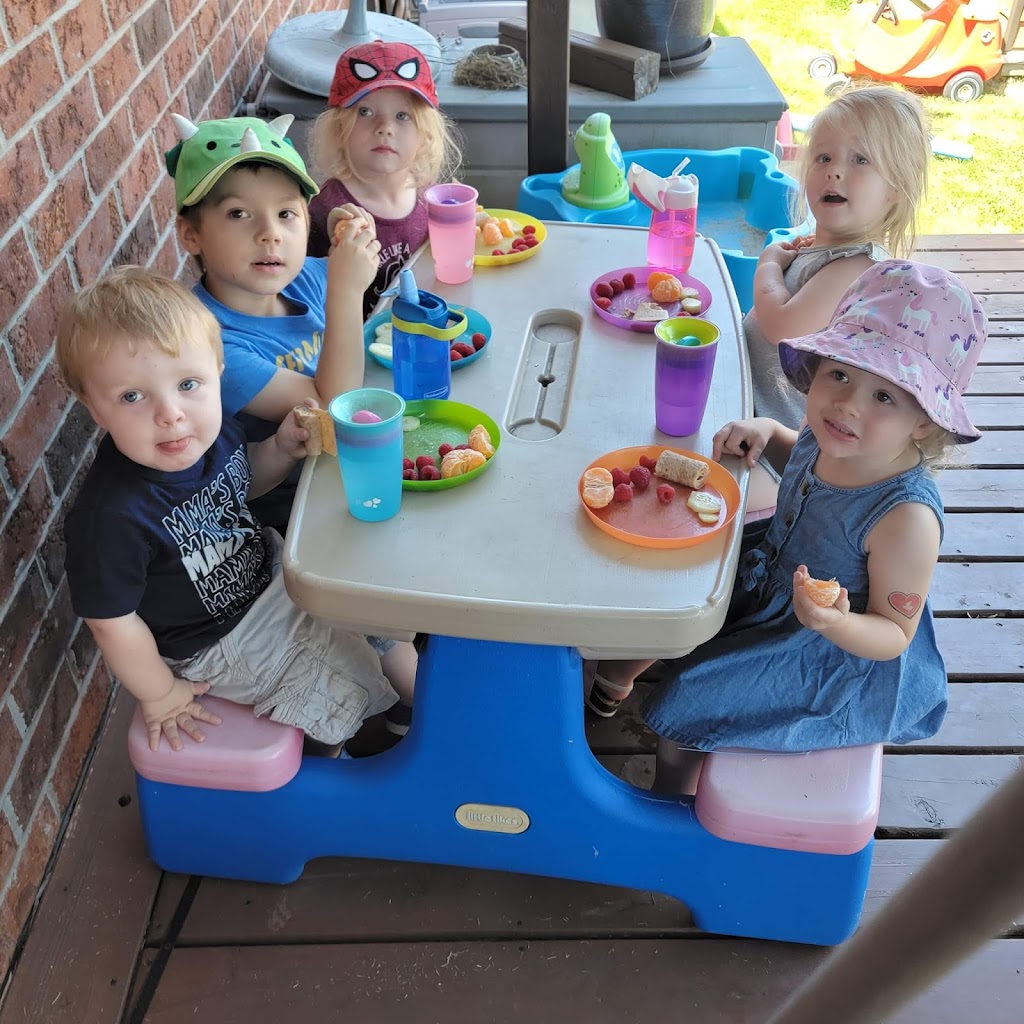 Belleville Tiny Tots Home Childcare. | Hickory Grove, Belleville, ON K8N 5Z2, Canada | Phone: (613) 969-0032