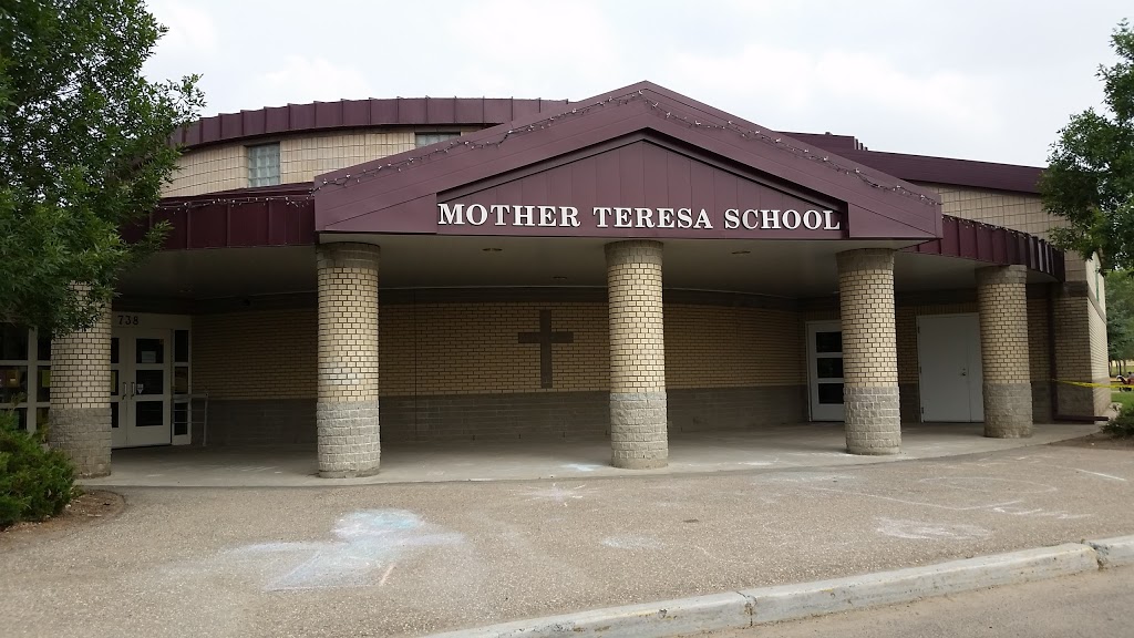 Mother Teresa School | 738 Konihowski Rd, Saskatoon, SK S7S 1M4, Canada | Phone: (306) 659-7240