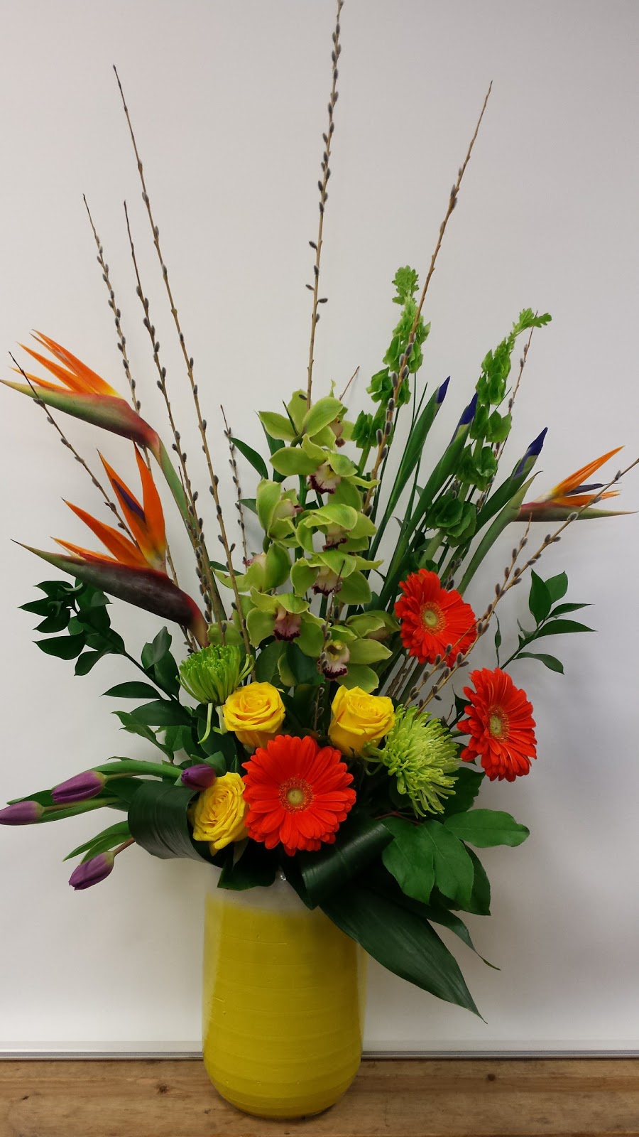 Jennifers Flowers & Gifts | 2943 Major MacKenzie Dr W #6, Maple, ON L6A 3N9, Canada | Phone: (905) 417-9866
