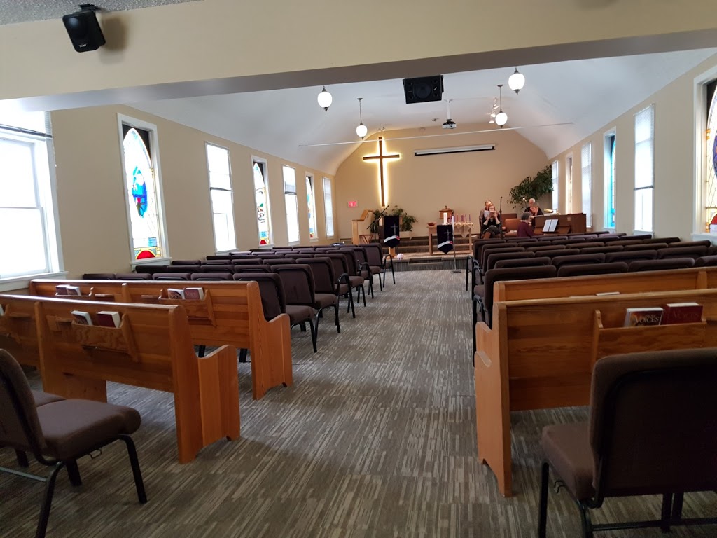 United Church of Steinbach | 541 Main St, Steinbach, MB R5G 0L5, Canada | Phone: (204) 326-3713