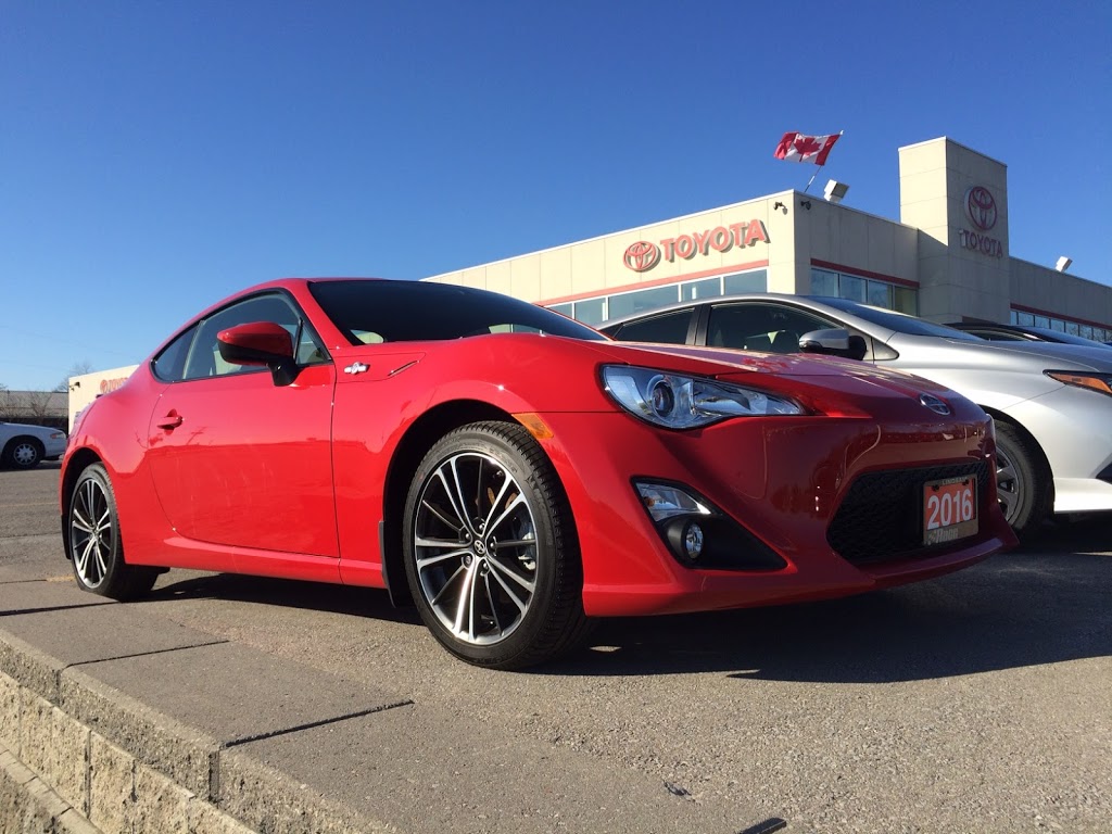 Race Toyota | 2155 Little Britain Rd, Lindsay, ON K9V 4R2, Canada | Phone: (705) 324-6771