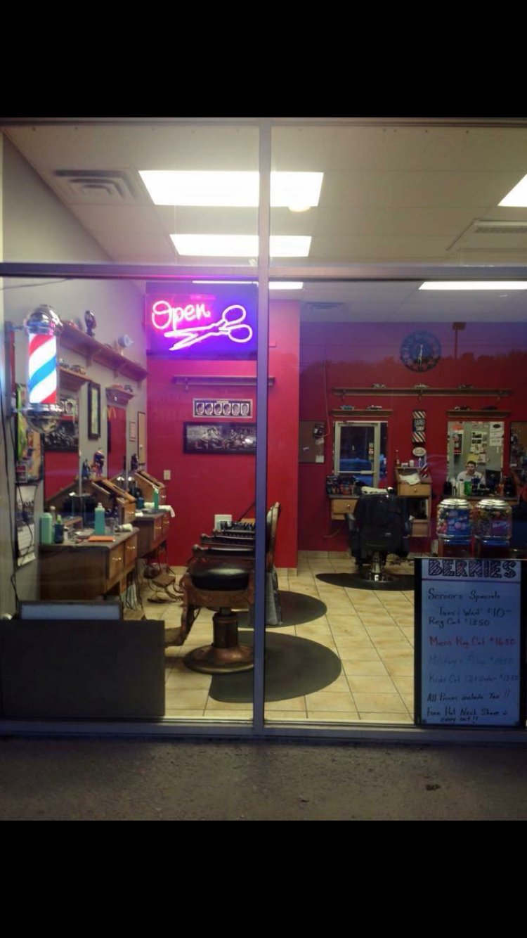 Bernies Barber Shop | 520 Sackville Dr, Lower Sackville, NS B4C 2S8, Canada | Phone: (902) 864-7444