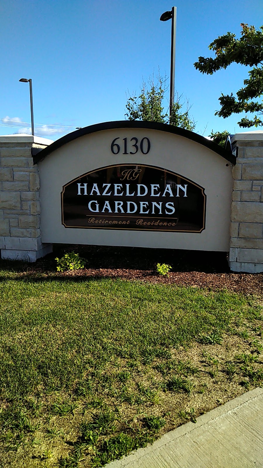 Hazeldean Gardens | 6130 Hazeldean Rd, Stittsville, ON K2S 2M2, Canada | Phone: (613) 903-6949