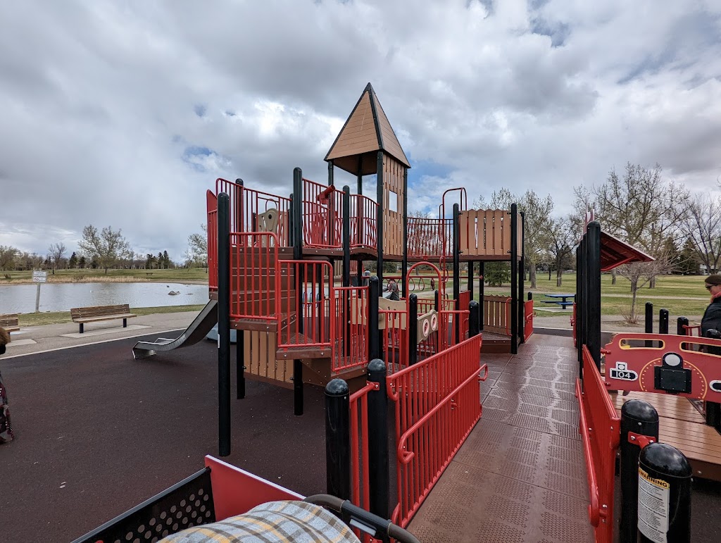 Nicholas Sheran Picnic Shelter | Nicholas Sheran Park, Coal Banks Trail, Lethbridge, AB T1K 3W3, Canada | Phone: (403) 320-3020