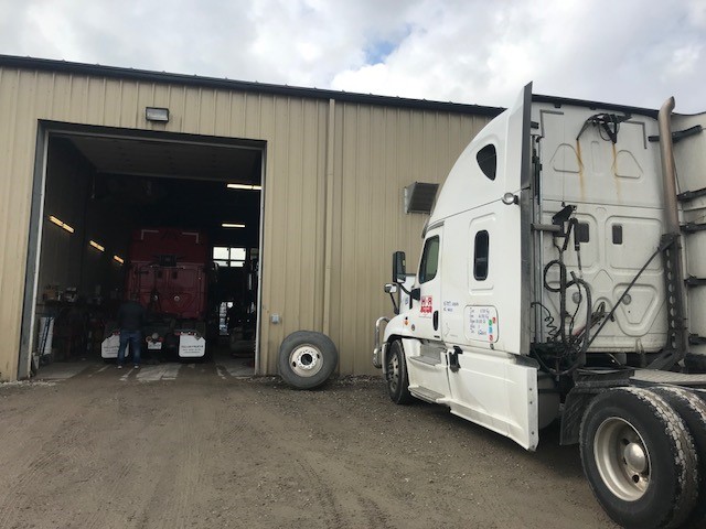 Western Canada Truck Repairs Ltd | 314 Exploration Ave SE #38, Calgary, AB T3S 0C1, Canada | Phone: (403) 351-5888