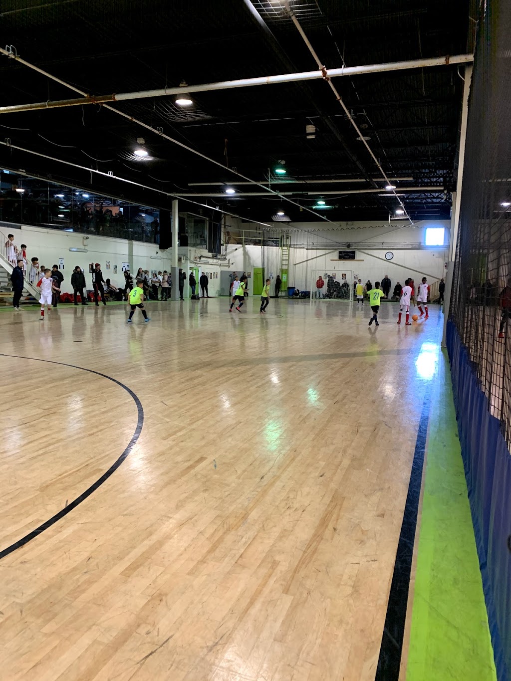 La Liga Indoor Soccer | 1107 Finch Ave W, North York, ON M3J 2P7, Canada | Phone: (416) 665-1107