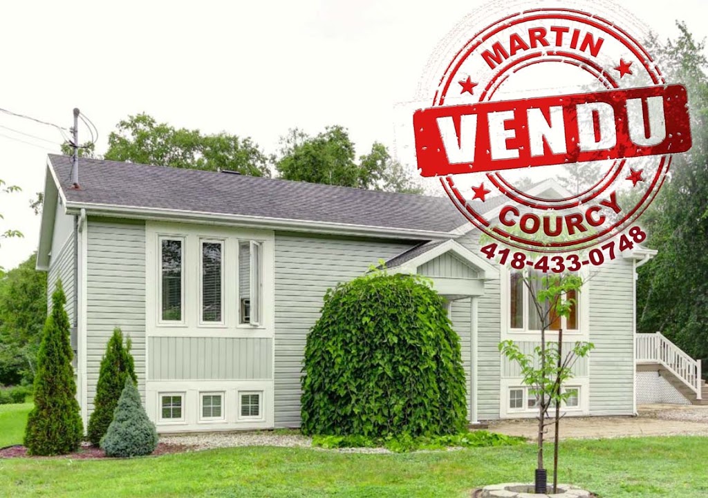 Martin Courcy courtier immobilier Via Capitale | 72 Rue Boucher, Saint-Apollinaire, QC G0S 2E0, Canada | Phone: (418) 433-0748