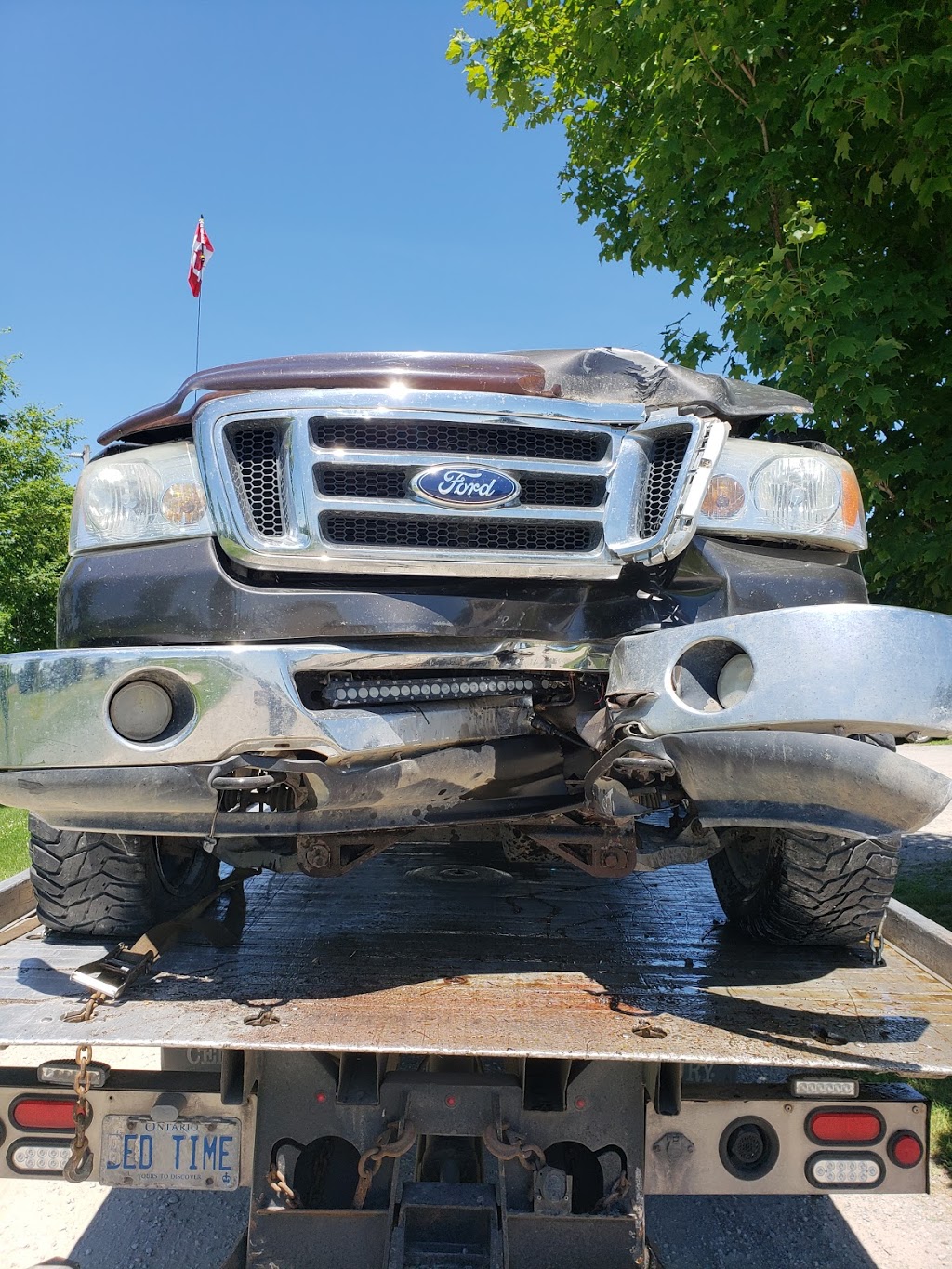 Freds 24 Hour Towing Inc | 25907 Woodbine Ave, Keswick, ON L4P 3E9, Canada | Phone: (905) 722-3520