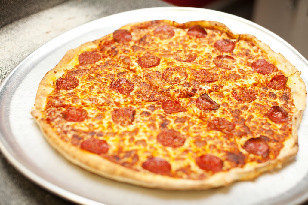 Waynes Pizza & Subs | 183 Chatham St S, Blenheim, ON N0P 1A0, Canada | Phone: (519) 676-8151
