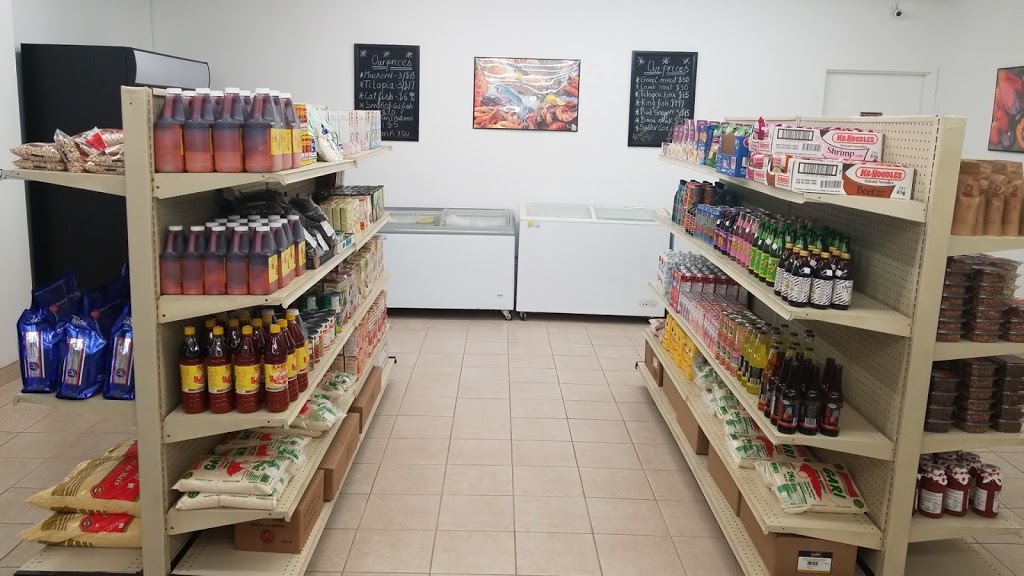 Nepean Mini Market | 2194 Robertson Rd #21, Nepean, ON K2H 9J5, Canada | Phone: (613) 680-5900