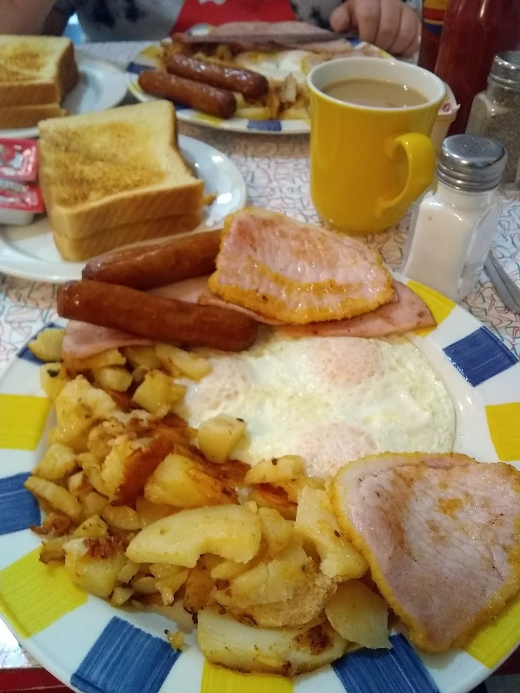 Wimpys Diner | 234 Victoria St E, Alliston, ON L9R 1K4, Canada | Phone: (705) 435-6669