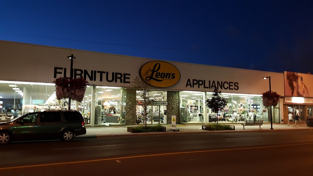 Leons Furniture | 2872 Danforth Ave, Toronto, ON M4C 1M1, Canada | Phone: (416) 699-7143