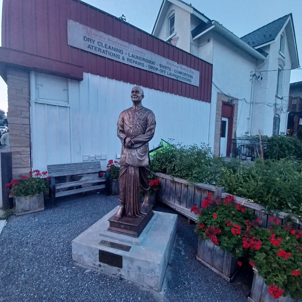 Sri Chinmoy Statue | 1149 Ottawa Regional Rd 31, Ottawa, ON K1S 3X4, Canada | Phone: (613) 680-5727