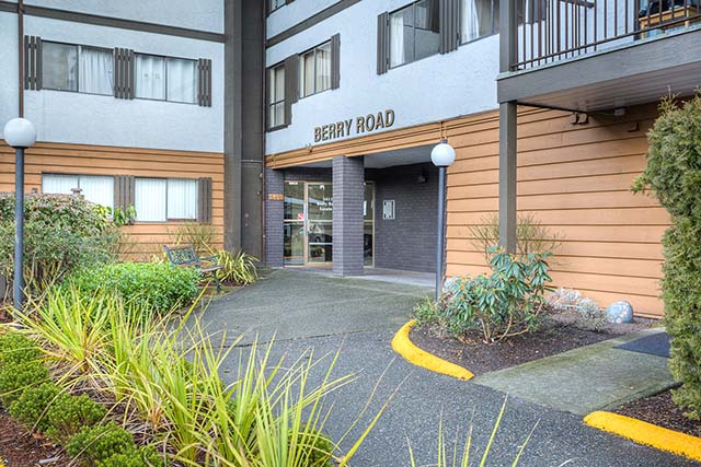 Berry Road Apartments | 5411 208 St, Langley, BC V3A 6X6, Canada | Phone: (604) 239-2105