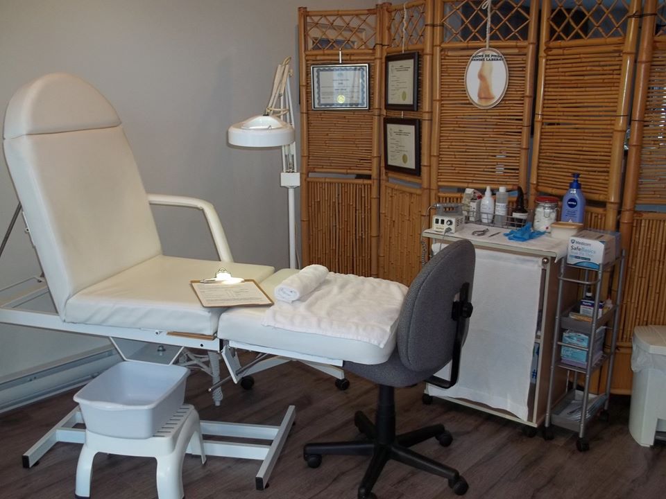 Soins de pieds Denise Laberge, podologue | 83 Rue Filiatreault #4, Salaberry-de-Valleyfield, QC J6S 0N6, Canada | Phone: (450) 631-4742