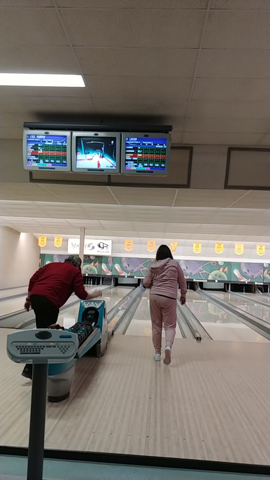 Selkirk Bowling Centre | 510 Sophia St, Selkirk, MB R1A 1Z5, Canada | Phone: (204) 785-1260