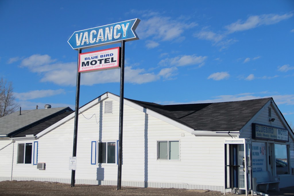 Bluebird Motel | 4001 48 Ave, Innisfail, AB T4G 1J6, Canada | Phone: (403) 227-3334
