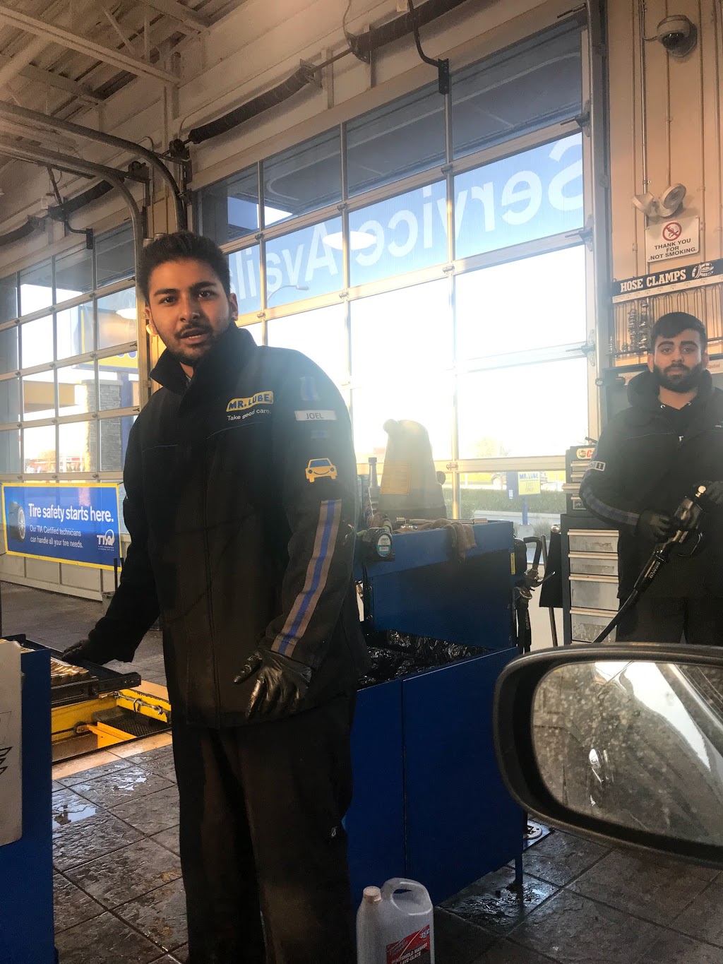 Jiffy Lube | 15120 32nd Avenue Diversion, Surrey, BC V3S 4N7, Canada | Phone: (604) 542-9777