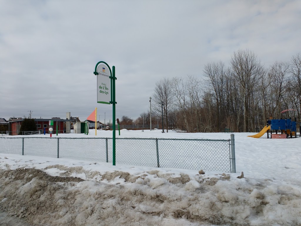 Parc de lÎle-des-Lys | Rue de lÎle des Lys, Terrebonne, QC J6W 6L7, Canada