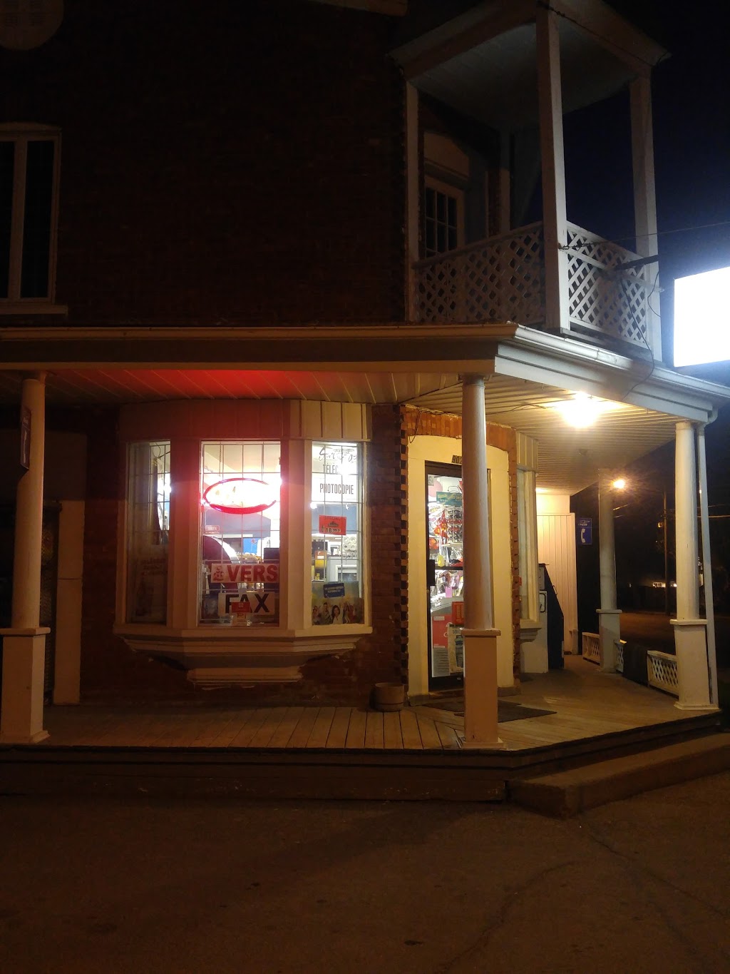 Depanneur Le Ravitailleur Enr | 9026 St Etienne, Saint-Benoît, QC J7N 1H7, Canada | Phone: (450) 258-3837