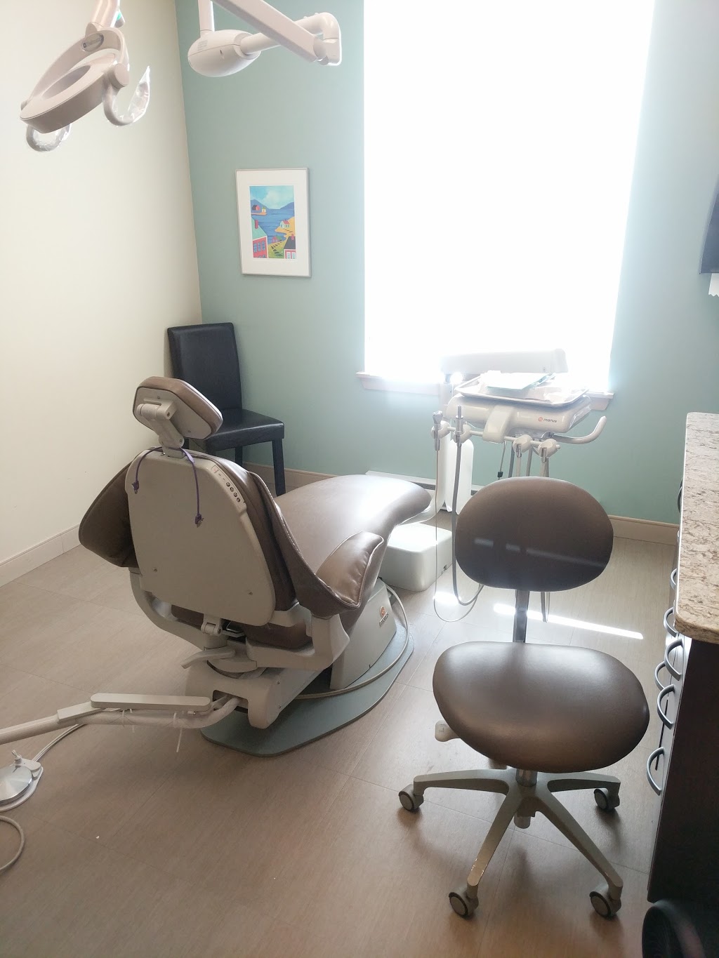 Bella Dental-Dr Dakin & Dr Brunt | 447 York St, Bridgewater, NS B4V 3K1, Canada | Phone: (902) 530-7004