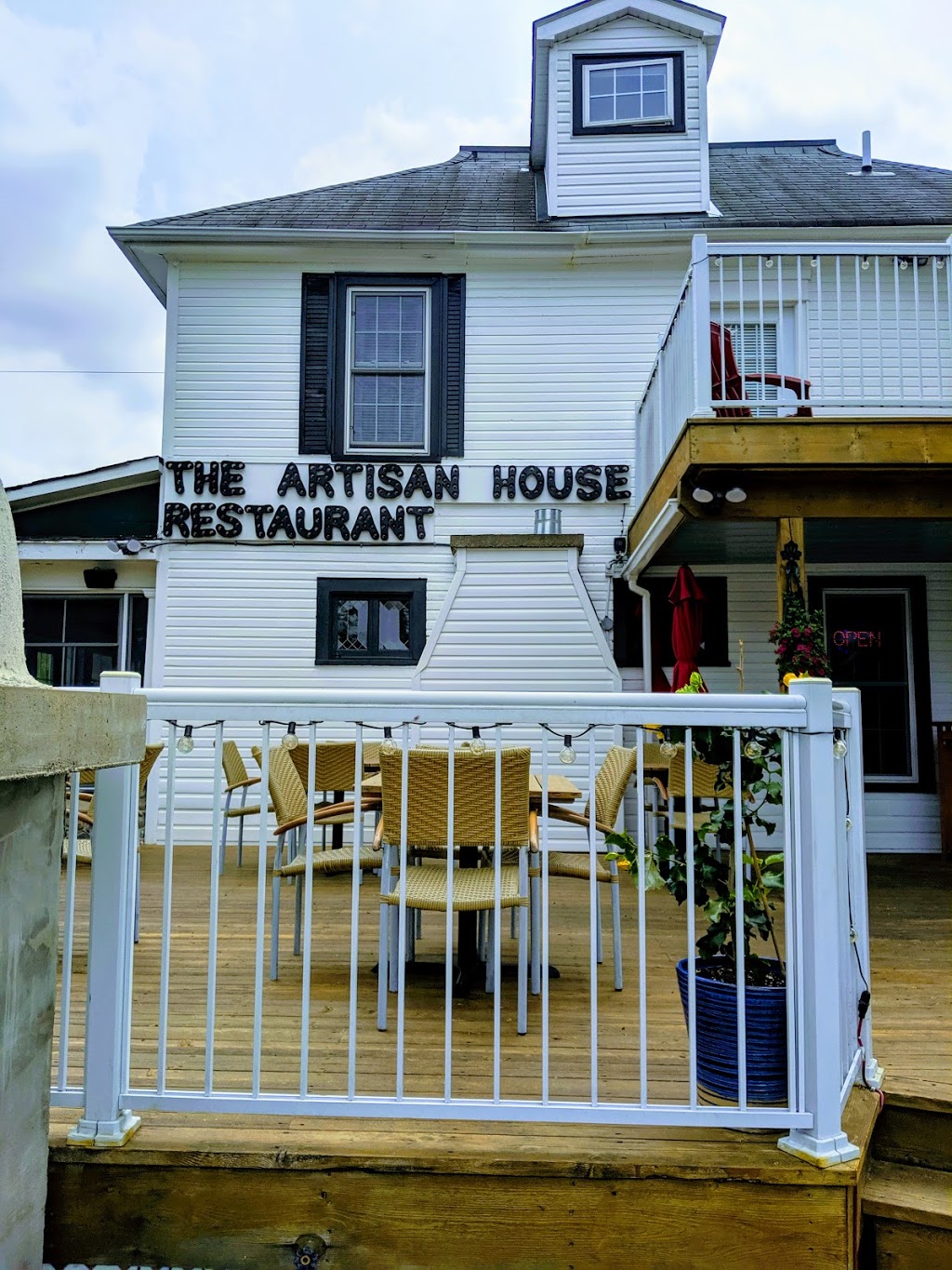 The Artisan House | 21 West Street S, Huntsville, ON P1H 1P2, Canada | Phone: (705) 787-0662