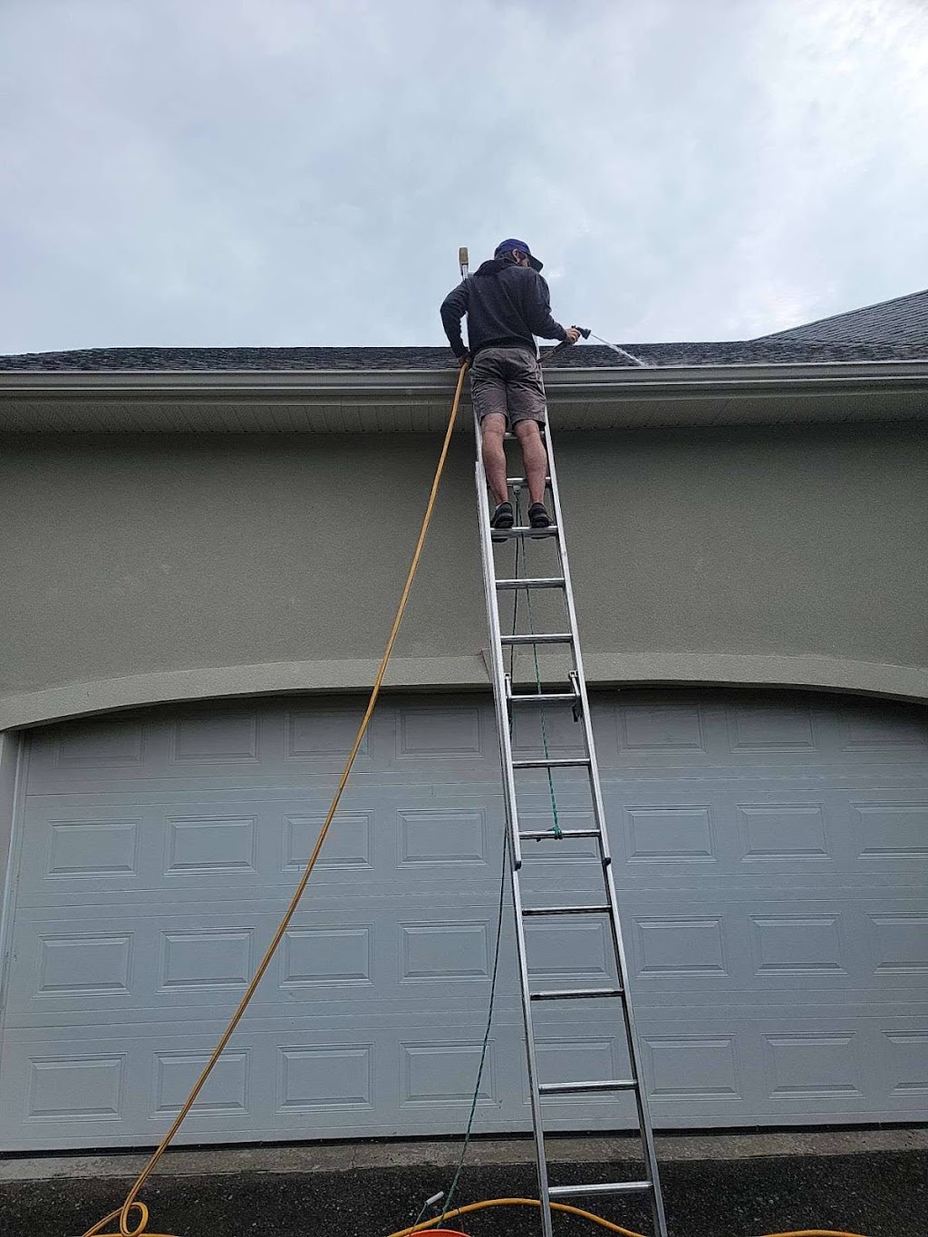 GlassWing Window Cleaning Ottawa | 266 Lorry Greenberg Dr Unit 118, Ottawa, ON K1T 3K1, Canada | Phone: (613) 656-1464