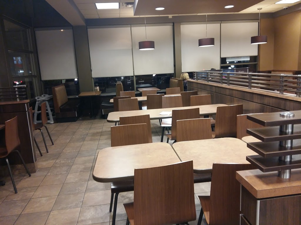 Wendys | 9801 Jane St, Maple, ON L6A 3N9, Canada | Phone: (905) 417-9754