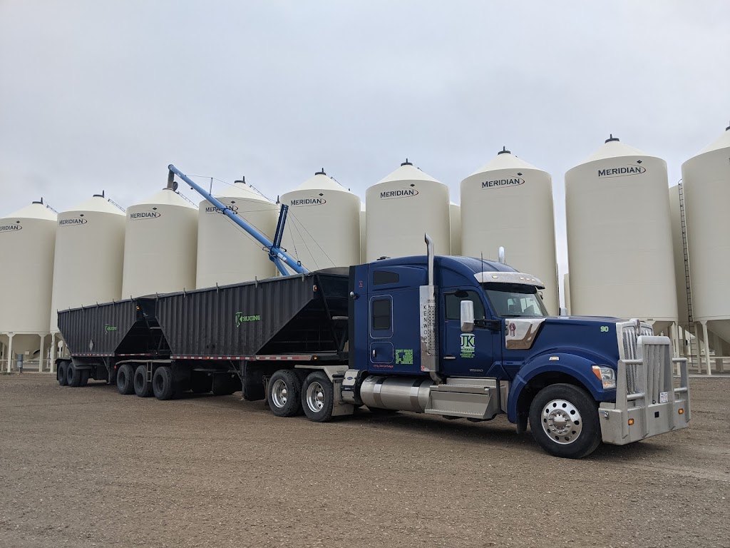 Witdouck Farms Bin Yard | SE 26-11-20 W4, Iron Springs, AB T0K 1G0, Canada | Phone: (403) 738-4395