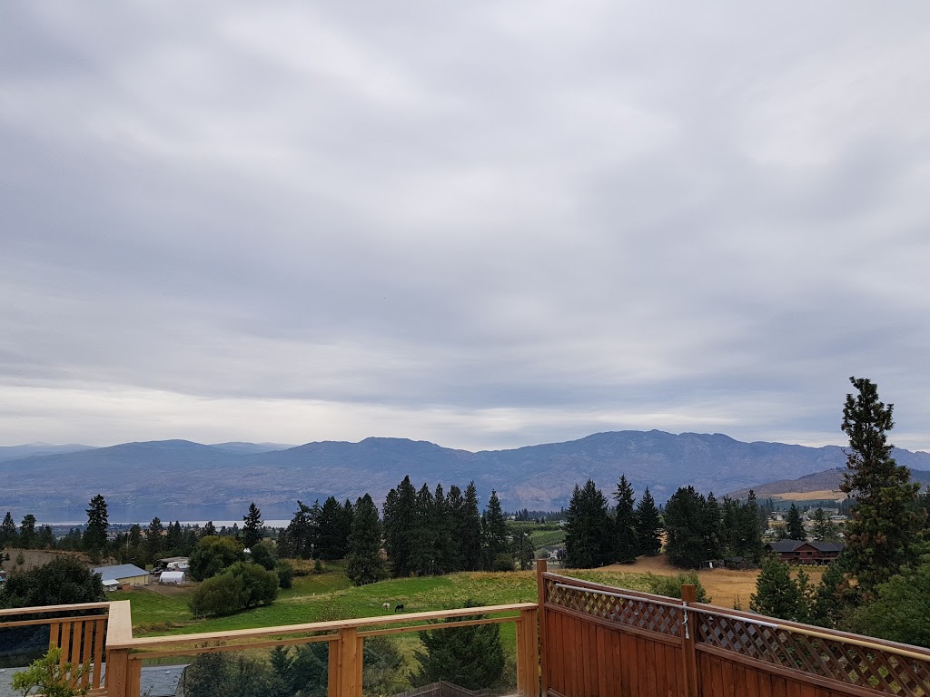 Monkeys B&B | 2741 Sugosa Pl, West Kelowna, BC V4T 2X3, Canada | Phone: (778) 363-6363