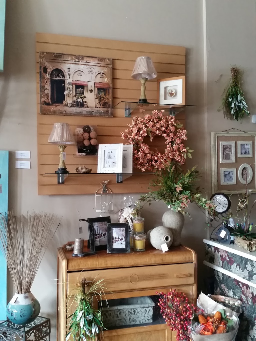 Flowers By Design | 1936 Wyandotte St E, Windsor, ON N8Y 1E4, Canada | Phone: (519) 252-9829