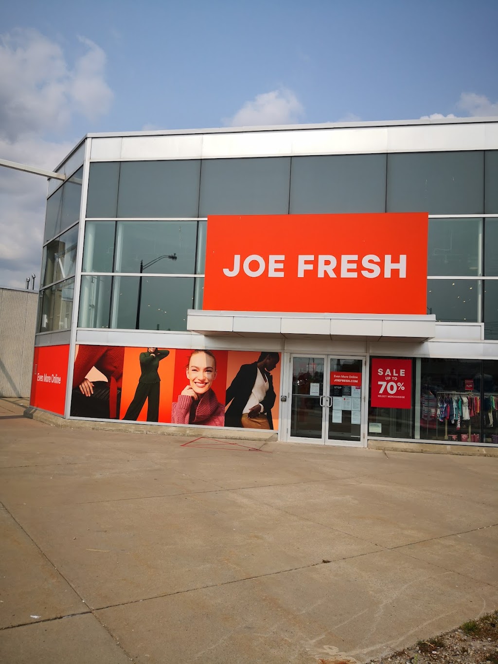 Joe Fresh | 825 Don Mills Rd., North York, ON M3C 1V4, Canada | Phone: (416) 391-0080