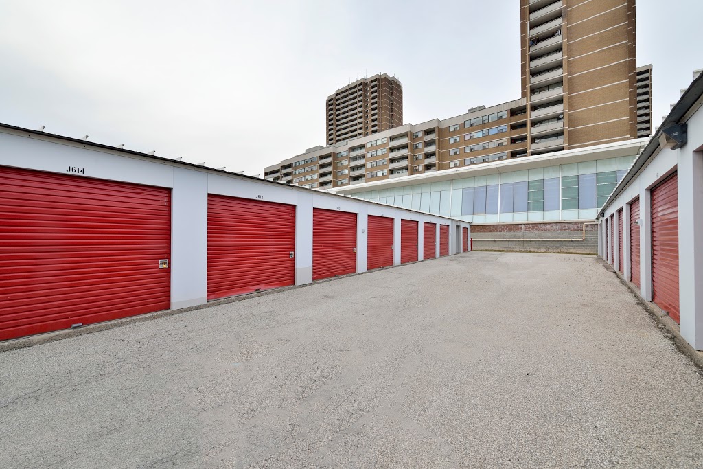 Apple Self Storage | 6 Dawes Rd, Toronto, ON M4C 5A7, Canada | Phone: (416) 690-8585