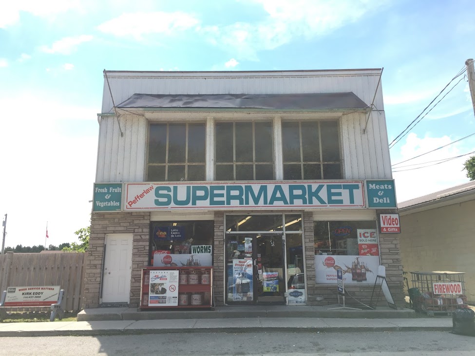 Pefferlaw Supermarket | 255 Pefferlaw Rd, Pefferlaw, ON L0E 1N0, Canada | Phone: (705) 437-2628