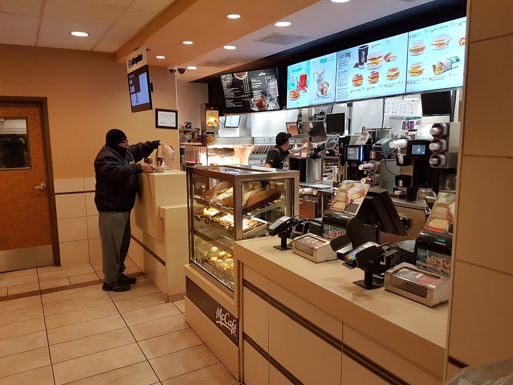 McDonalds | 14932 111 Ave NW, Edmonton, AB T5M 2P7, Canada | Phone: (780) 451-4130