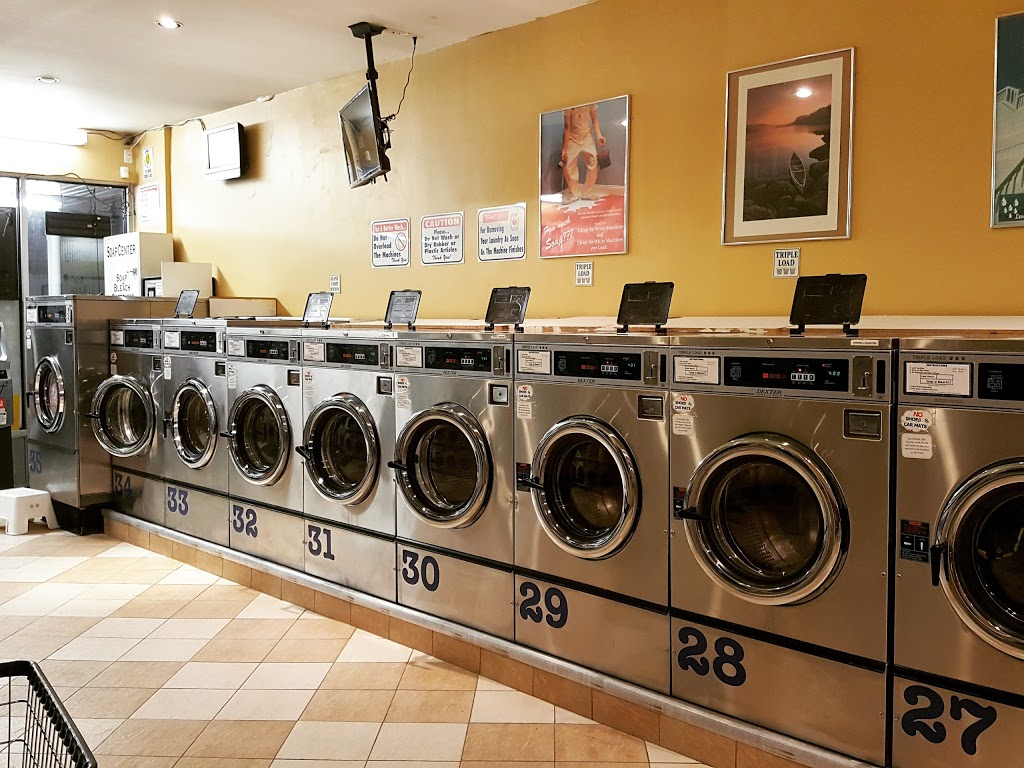 Levendale Coin Laundry | 46 Levendale Rd, Richmond Hill, ON L4C 4H2, Canada | Phone: (905) 737-4361