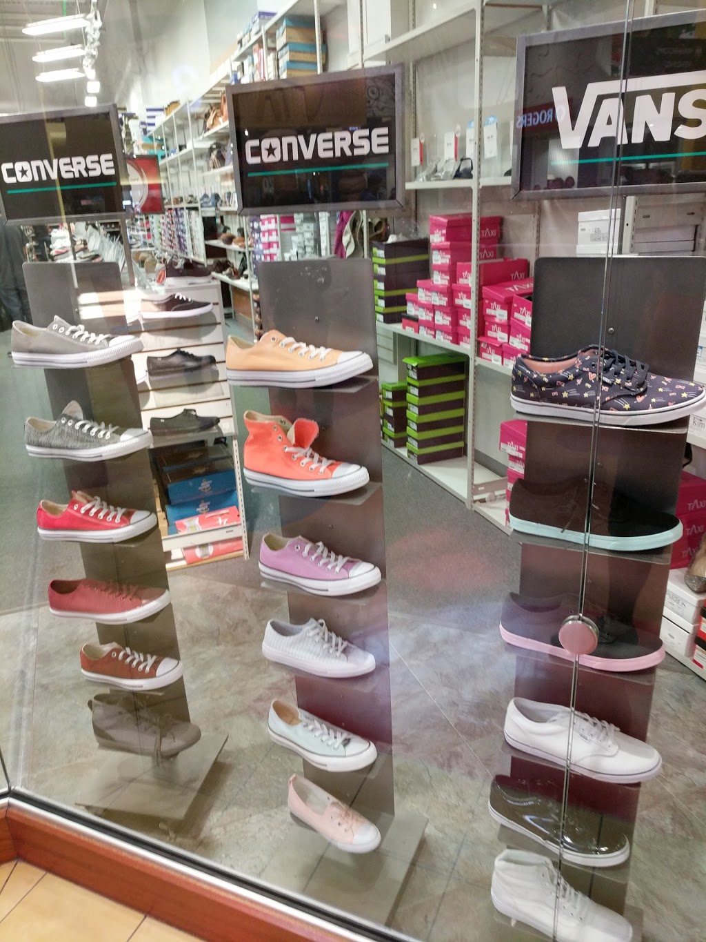 Shoe Warehouse | 261055 Crossiron Blvd, Rocky View No. 44, AB T4A 0G3, Canada | Phone: (403) 514-0545