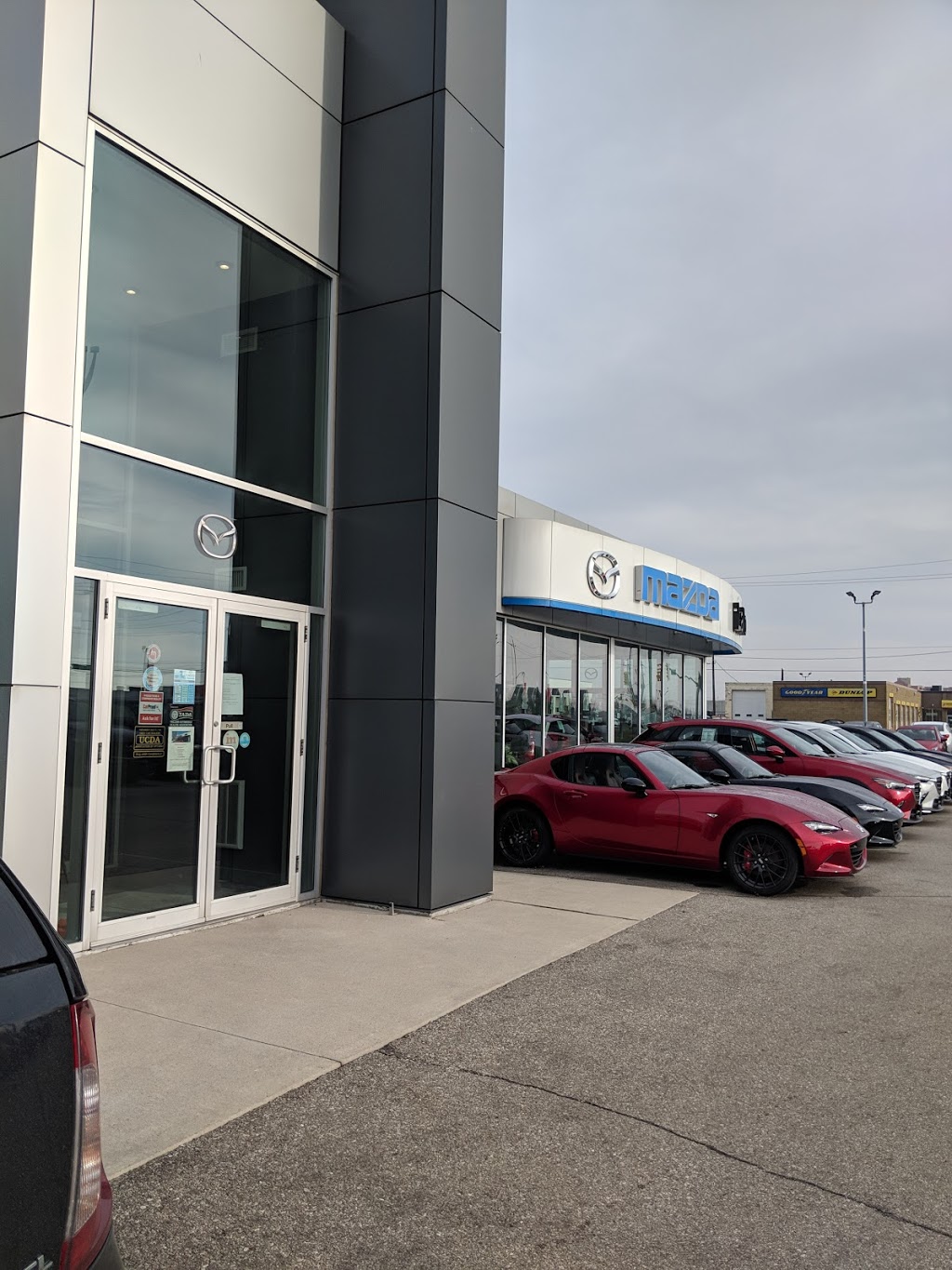 Lallo Mazda | 101 Lynden Rd, Brantford, ON N3R 7J9, Canada | Phone: (519) 756-2550