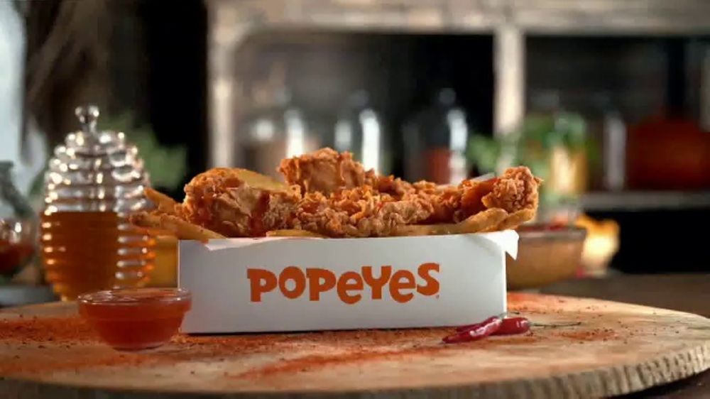 Popeyes louisiana kitchen | 109 McCaul Street, Units 26 & 27, Toronto, ON M5T 2W7, Canada | Phone: (416) 546-2776