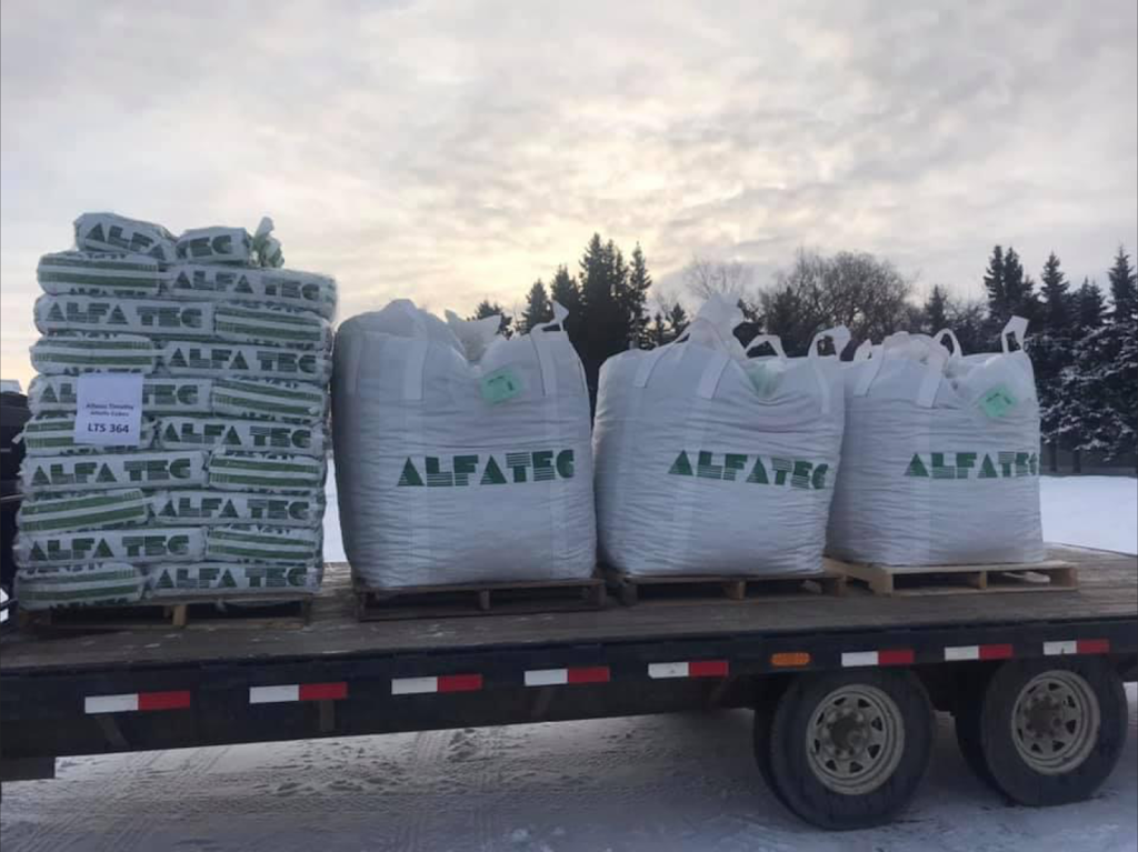 Mile 26 Feeds Rental & Farm Supply | 49045 Range Rd 21, Thorsby, AB T0C 2P0, Canada | Phone: (587) 572-2626