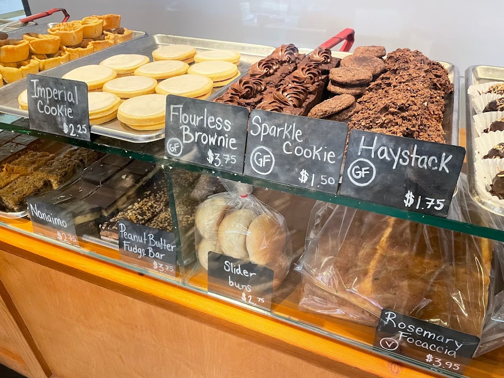 Stellas Bakery | 110 Sherbrook St, Winnipeg, MB R3C 2B4, Canada | Phone: (204) 783-1453