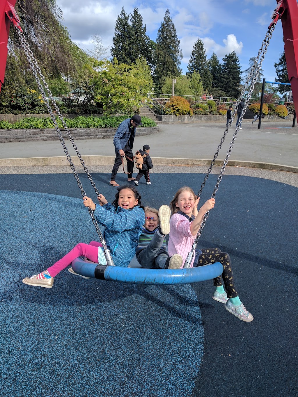 Confederation Park Play Area | 220-250 Beta Ave, Burnaby, BC V5C 5L7, Canada | Phone: (604) 570-4000