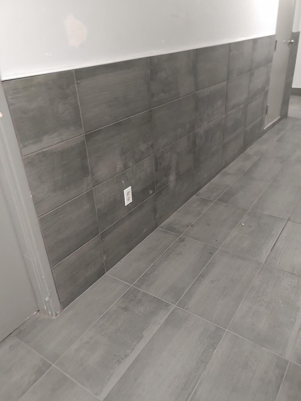 tiles | 70 Mornelle Ct, Scarborough, ON M1E 4S8, Canada | Phone: (647) 572-7113