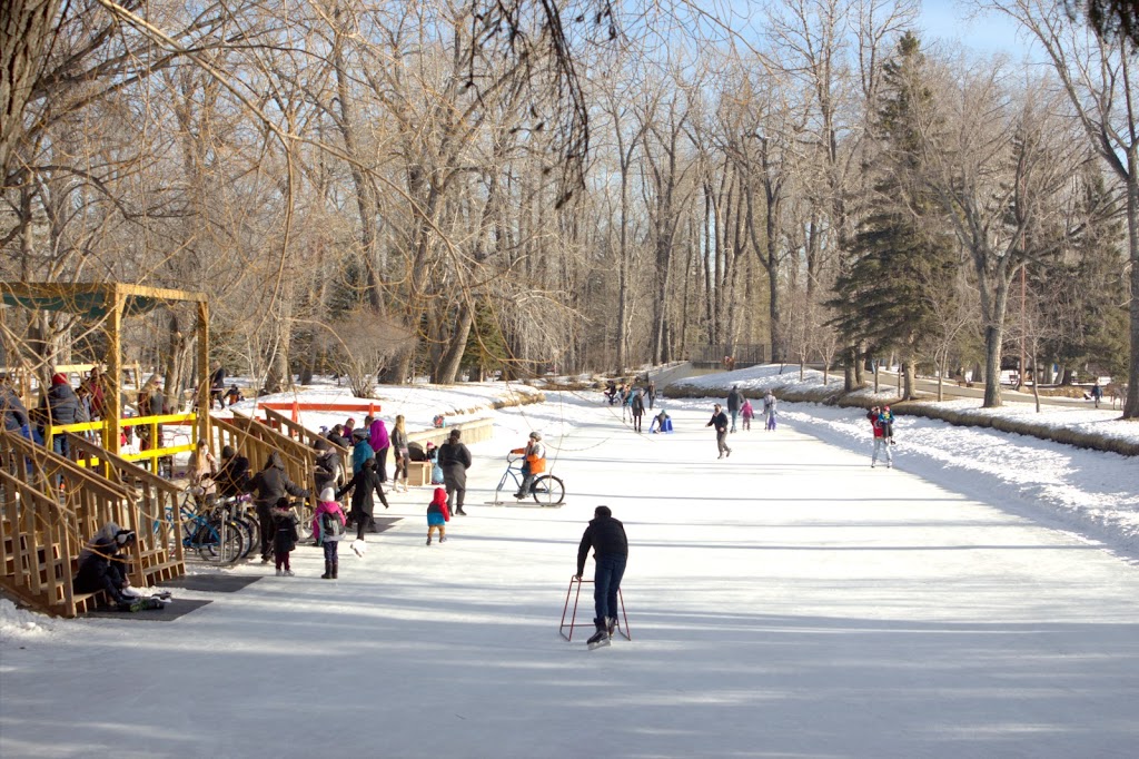 Bowness Park Boathouse | Bowness, Calgary, AB T3B 2B2, Canada | Phone: (403) 247-0683