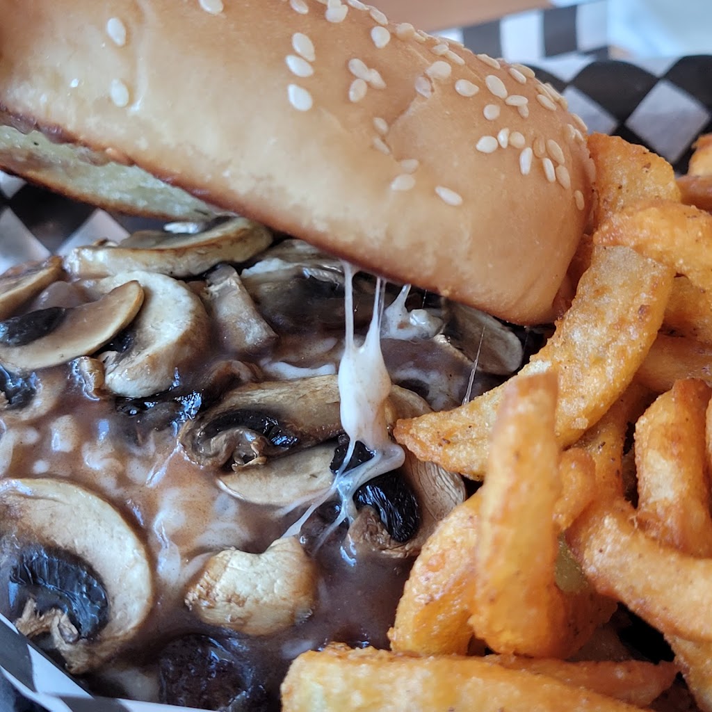 The Roadside Grill | 602 12 St, Bassano, AB T0J 0B0, Canada | Phone: (403) 641-4293