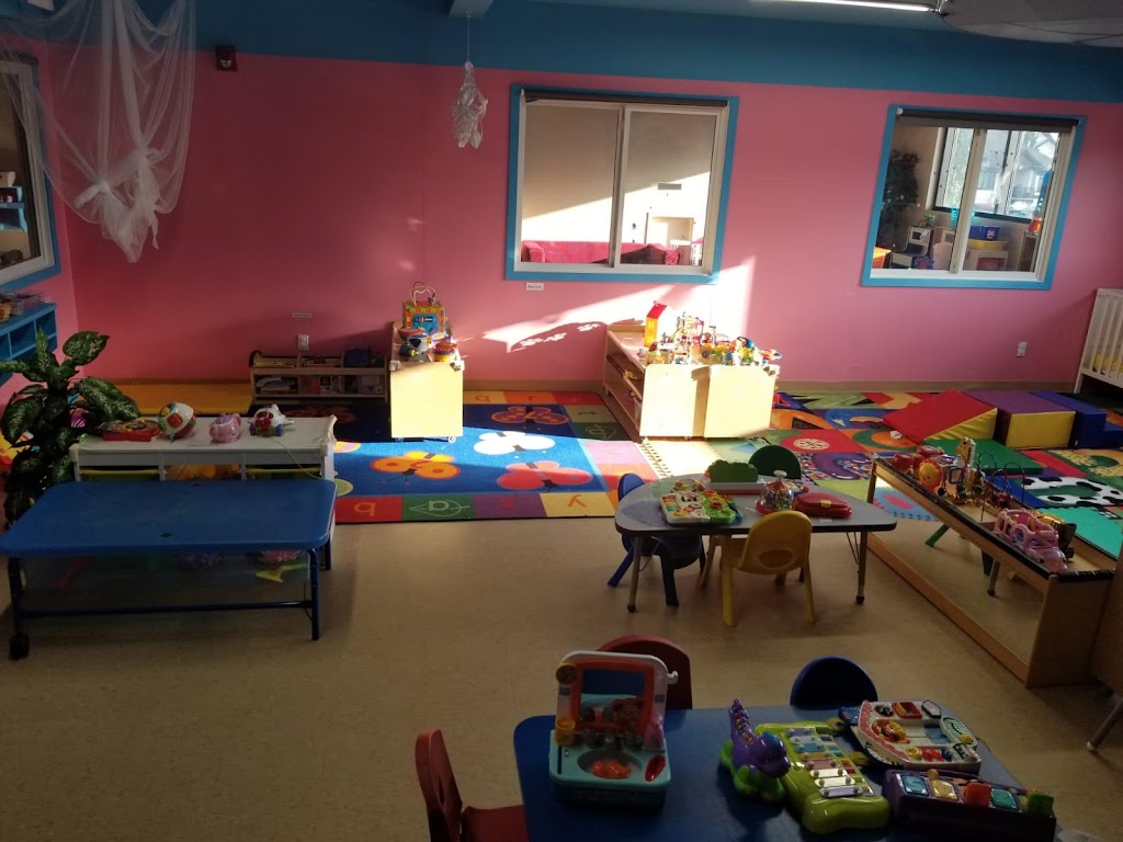 A Childs Story Daycare in Edmonton | 1715 Towne Centre Blvd NW #201, Edmonton, AB T6R 0T7, Canada | Phone: (780) 705-4744